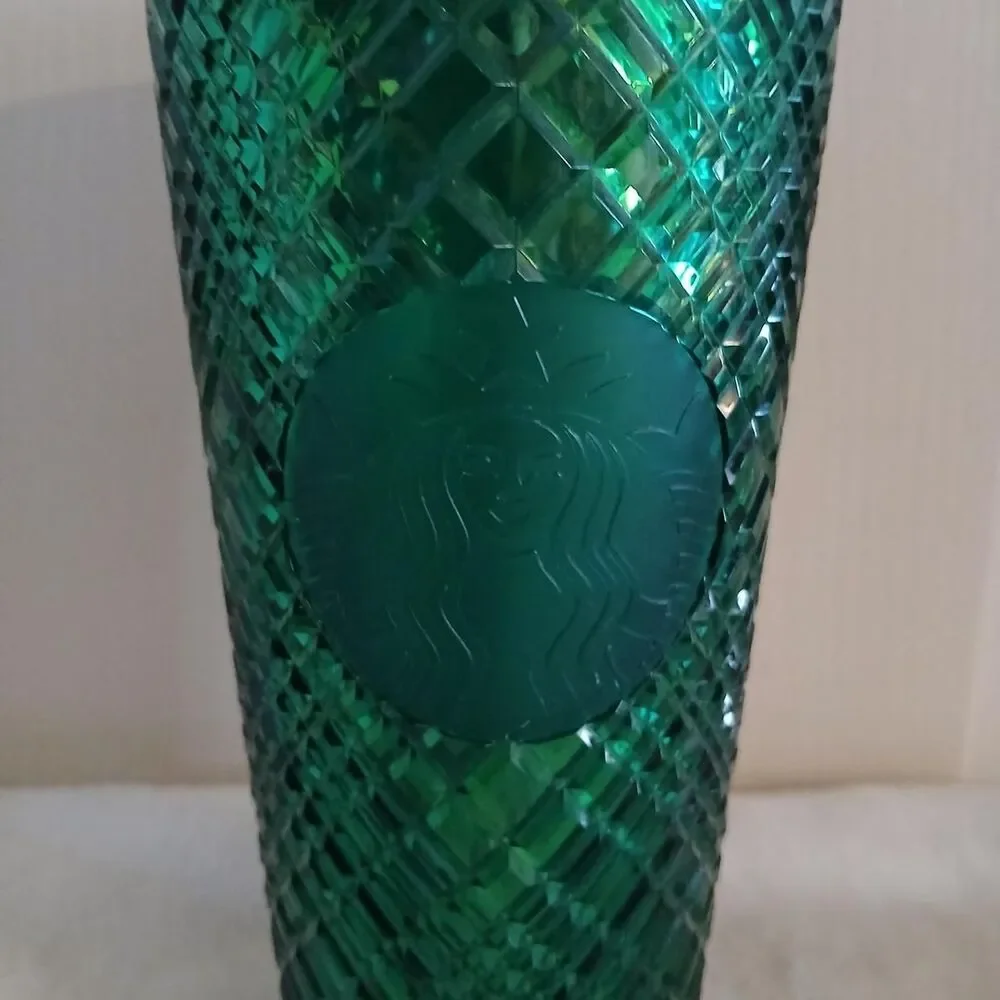 Starbucks 24 oz Emerald Green Jeweled 2021 Holiday Tumbler with Lid No Straw